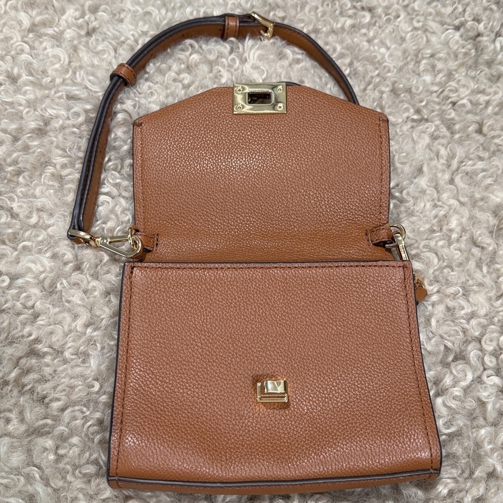 New Michael Kors Cassie XS Leather Crossbody Shoulder Bag - Picture 3 of 7